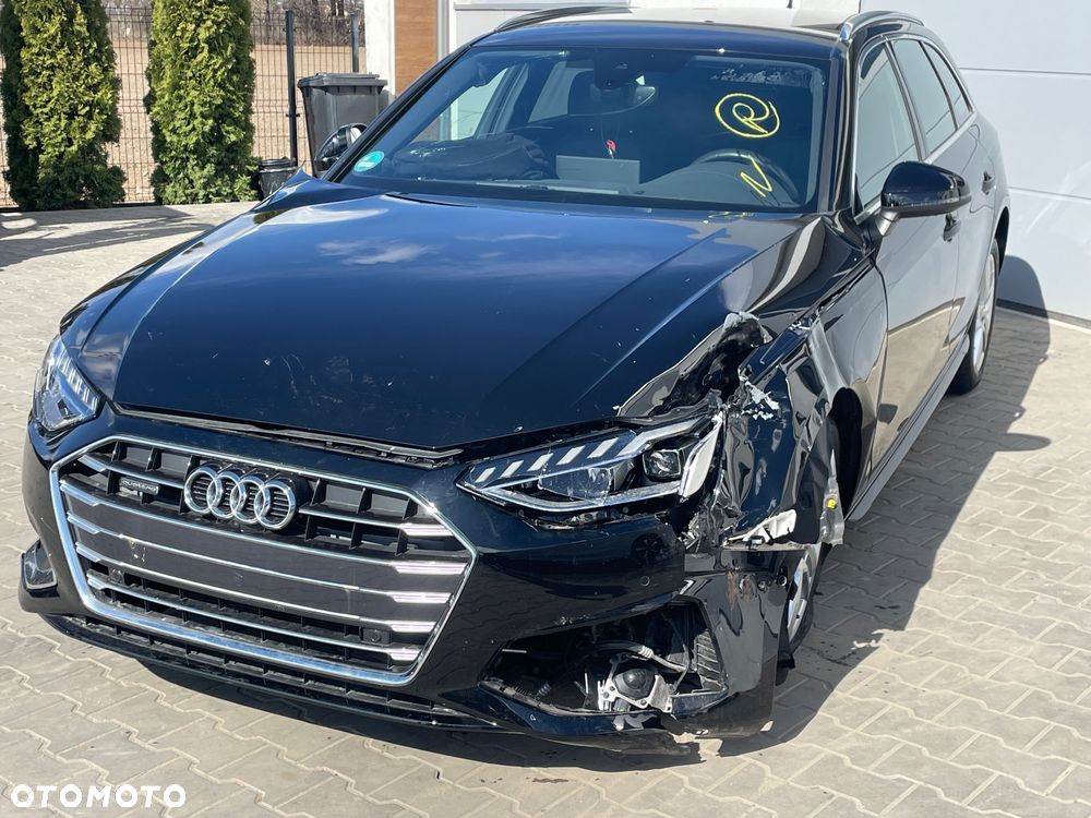 Audi A4 Avant 40 TDI quattro S tronic - 4