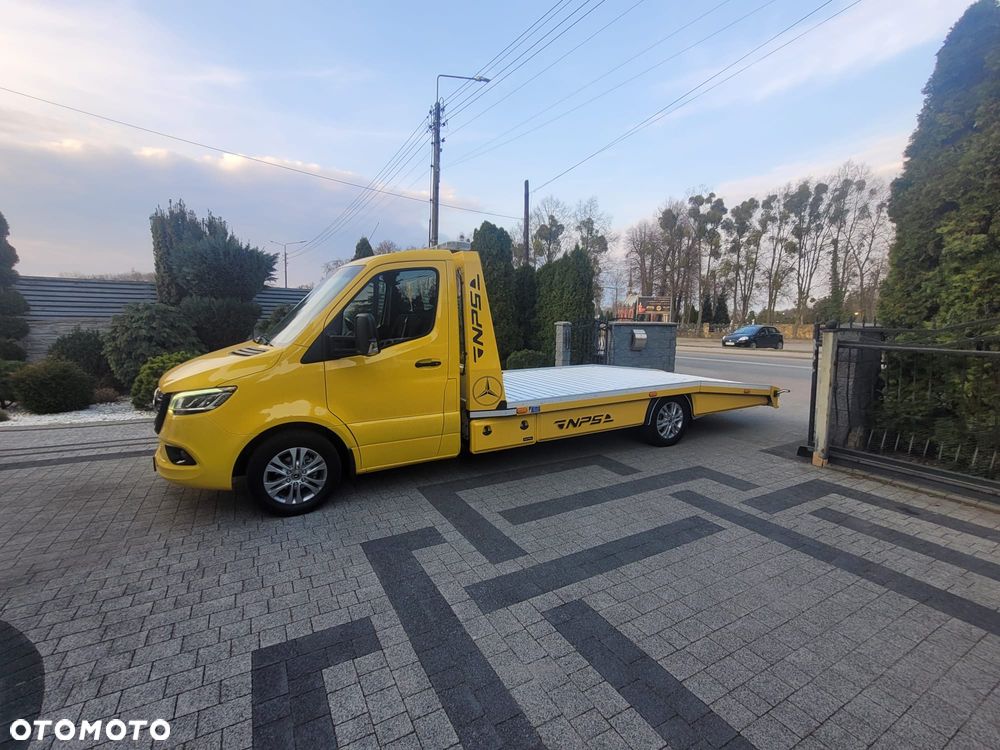 Mercedes-Benz Sprinter - 1