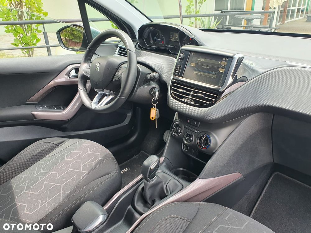 Peugeot 2008 1.2 Pure Tech Active - 15