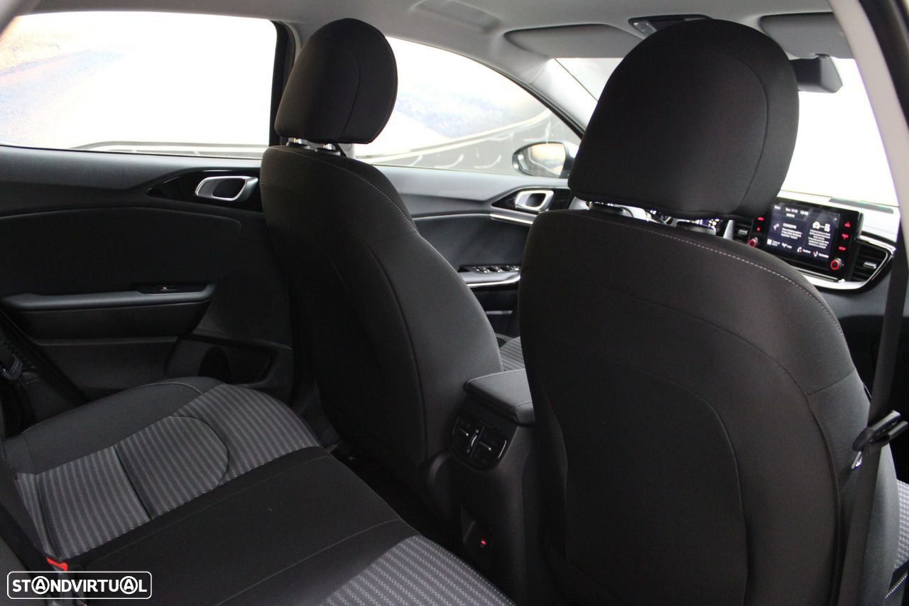 Kia XCeed 1.6 GDi PHEV Drive - 23