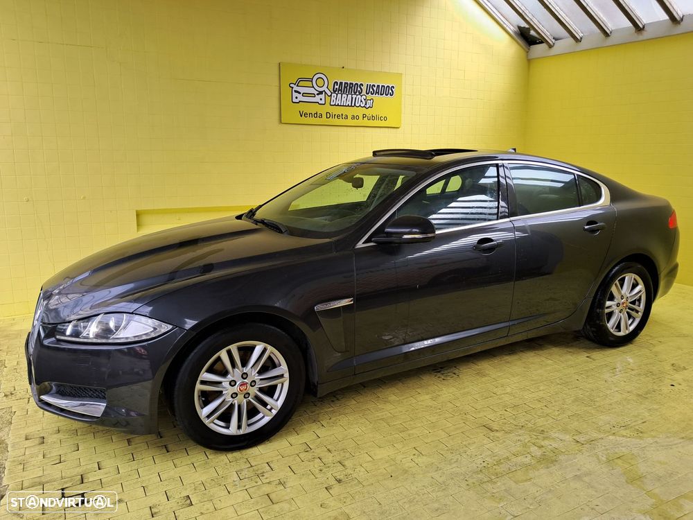 Jaguar XF 2.2 D Luxury - 19