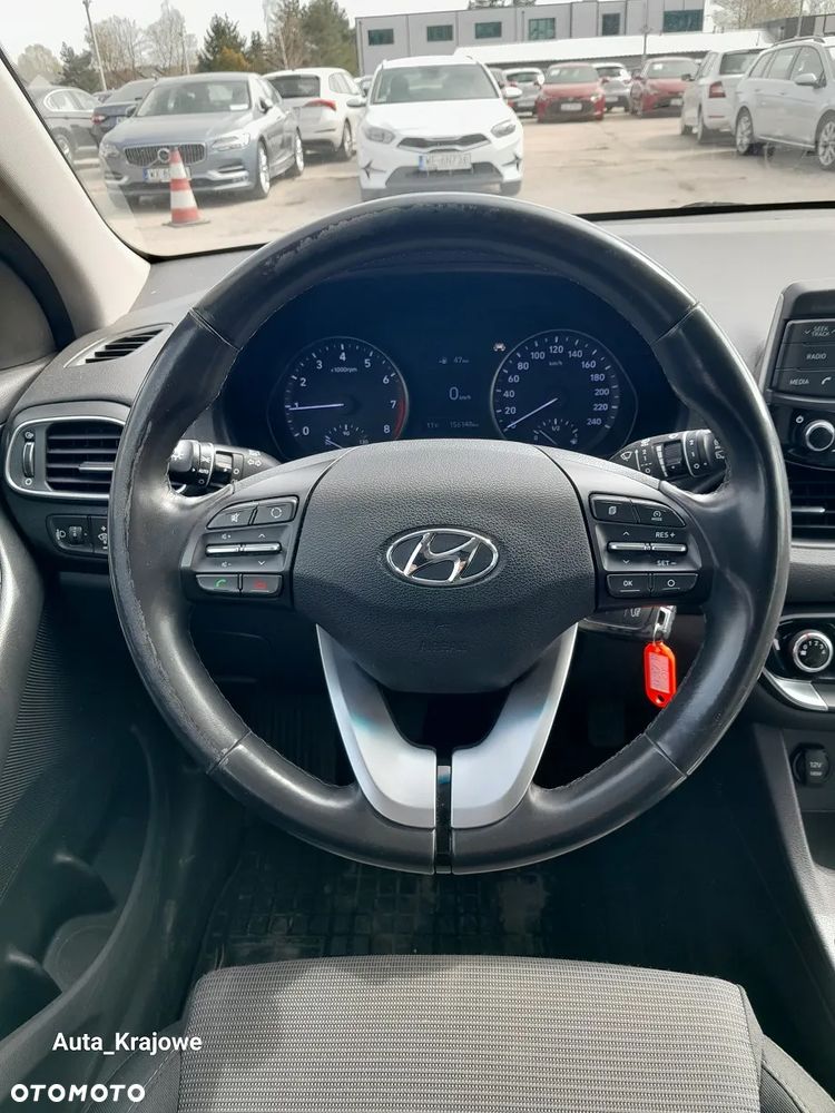 Hyundai i30 1.4 Classic + - 11