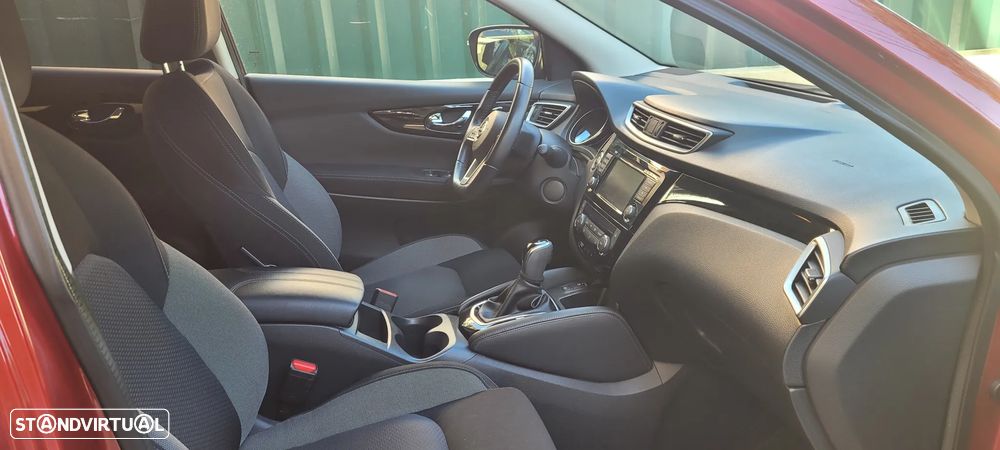 Nissan Qashqai 1.3 DIG-T N-Connecta J18 DCT - 5
