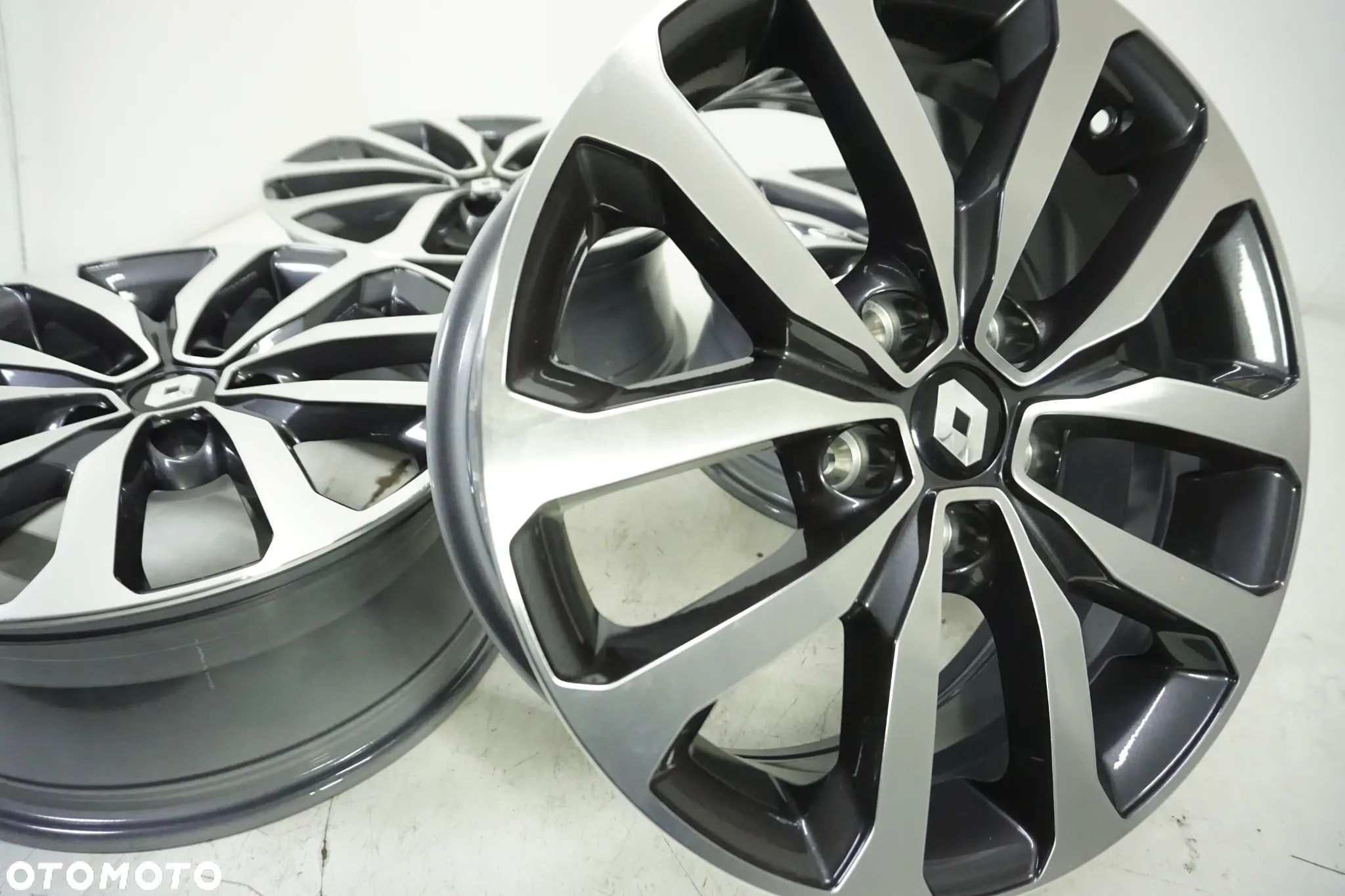 FELGI ALUMINIOWE 17 RENAULT KADJAR SYMBIOZ EXPRESS ZOE  CAPTUR II KADJAR KOLEOS MEGANE SCENIC TALISMAN ESPACE LAGUNA III FLUENCE KANGOO ORYGINAŁ GRAFIT - 1