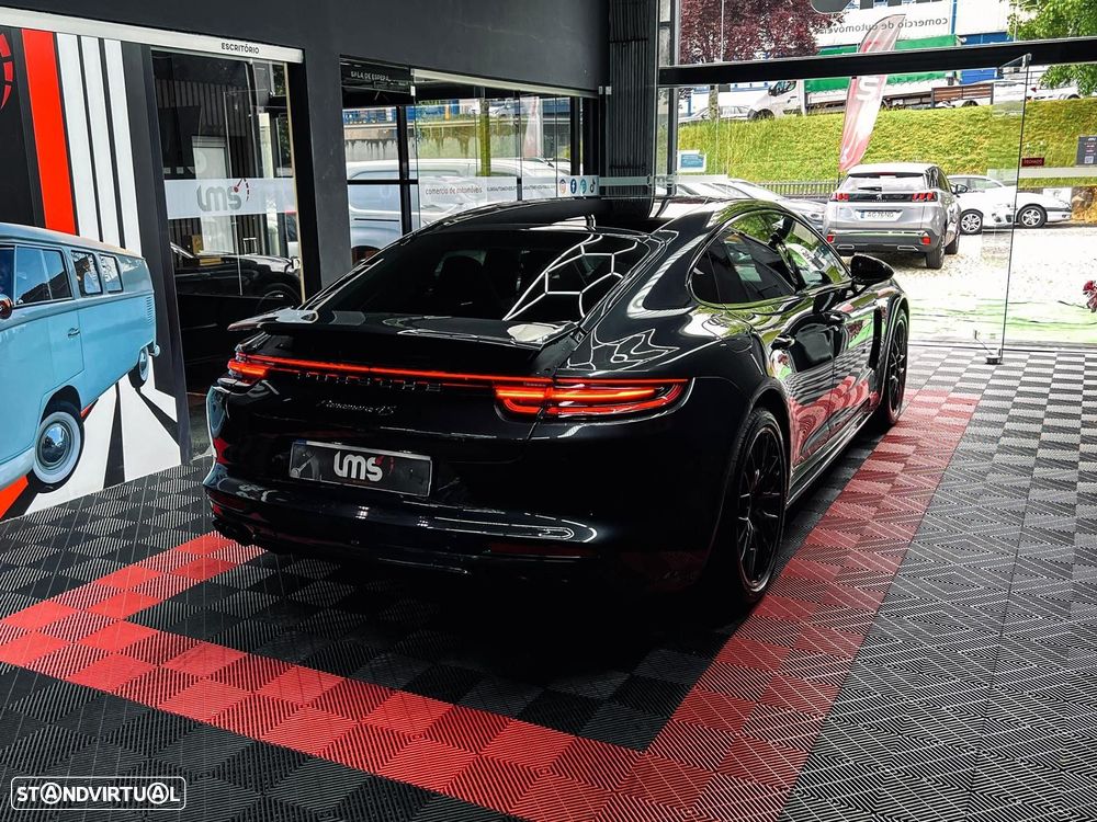Porsche Panamera 4 S - 11