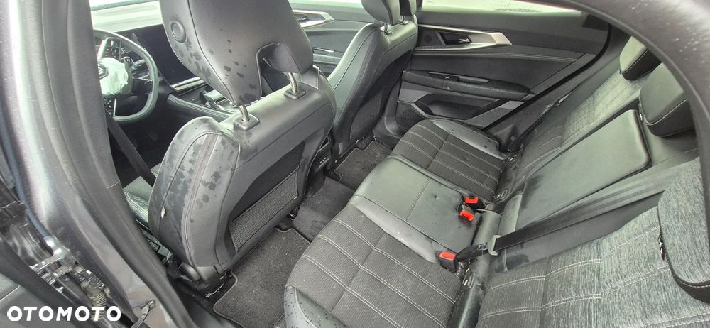 Renault Austral 1.3 TCe mHEV Iconic - 29