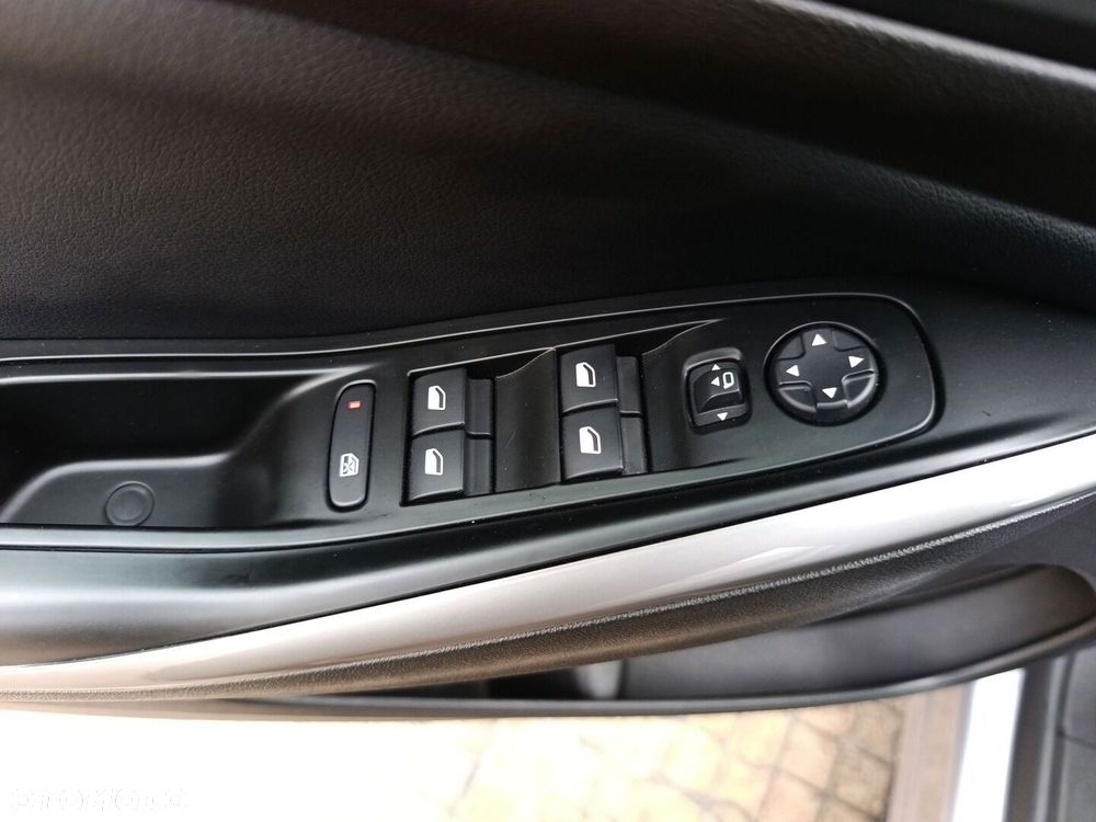Opel Grandland - 18
