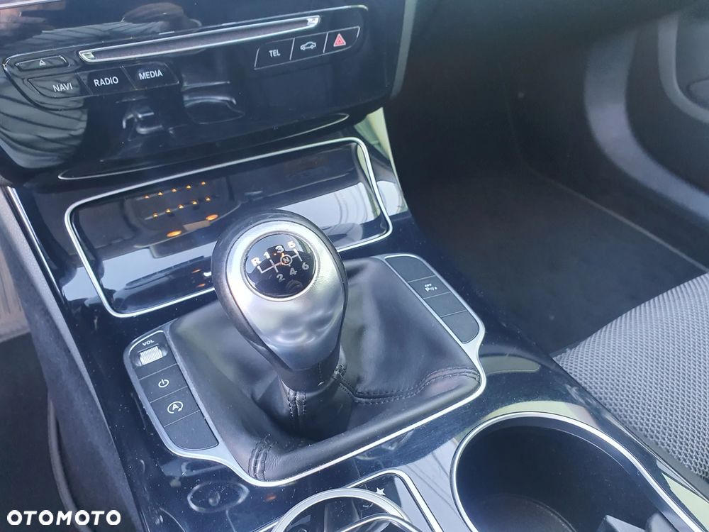 Mercedes-Benz Klasa C 180 T Avantgarde - 17