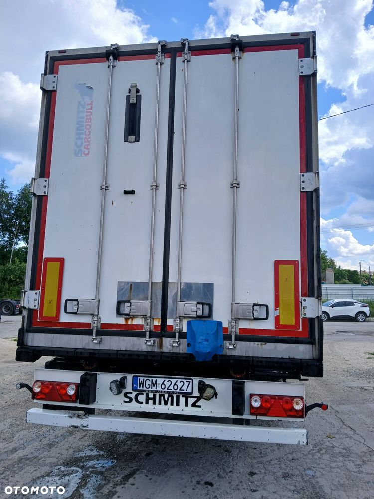 Mercedes-Benz Actros - 8