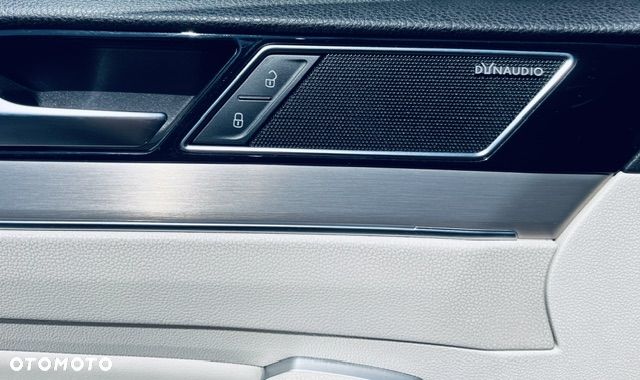 Volkswagen Passat - 30