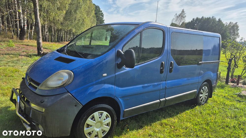 Opel Vivaro - 1