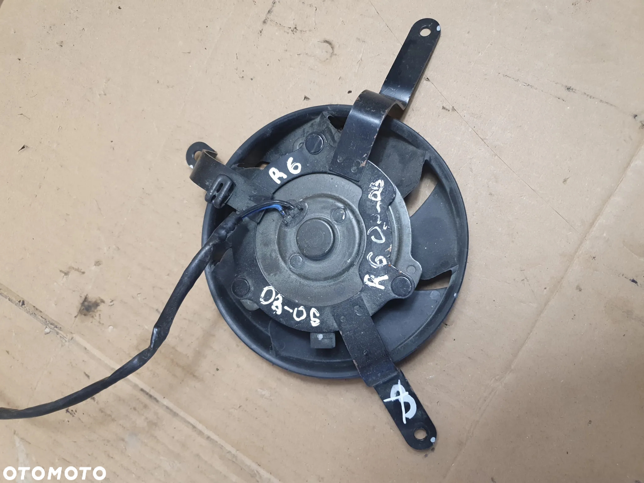 } Yamaha YZF-R6 600 RJ05 / RJ09 (2003 - 2004) Wentylator silniczek wentylatora chłodnicy - 4