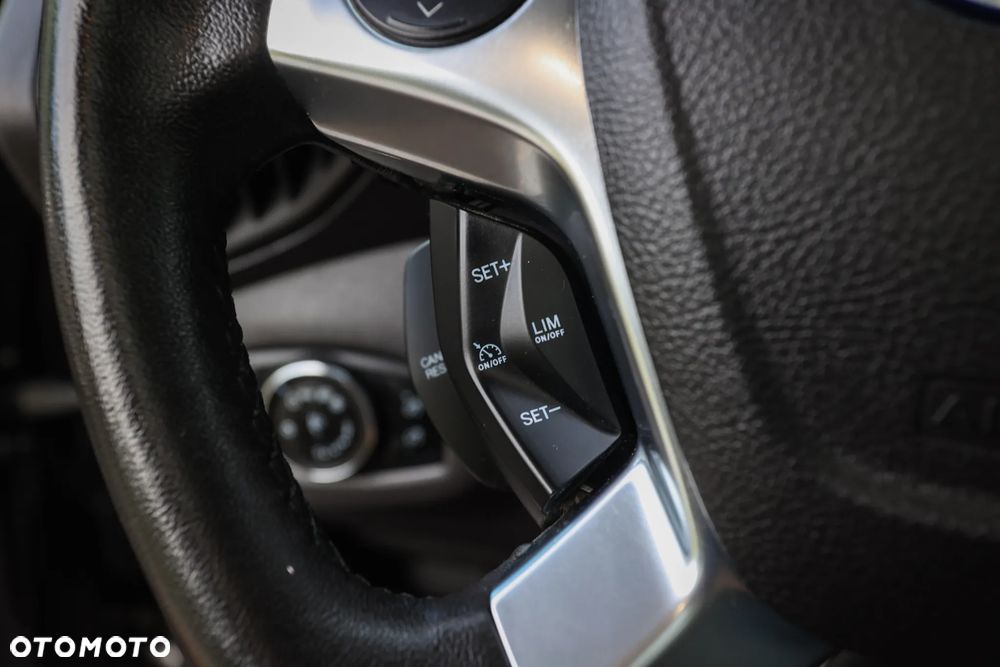 Ford Tourneo Connect Gr 1.5 TDCi Titanium PowerShift - 31