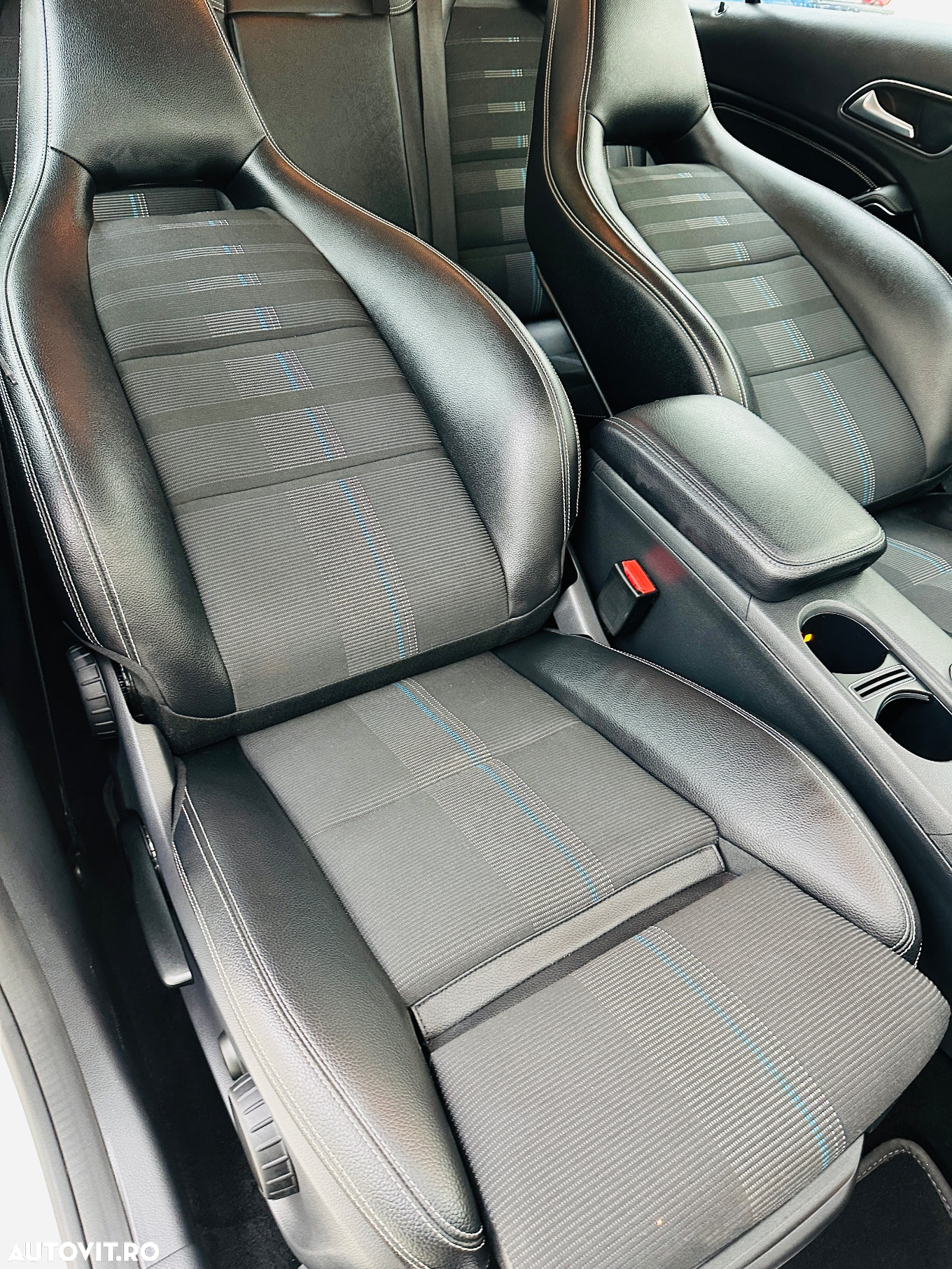 Mercedes-Benz CLA - 25