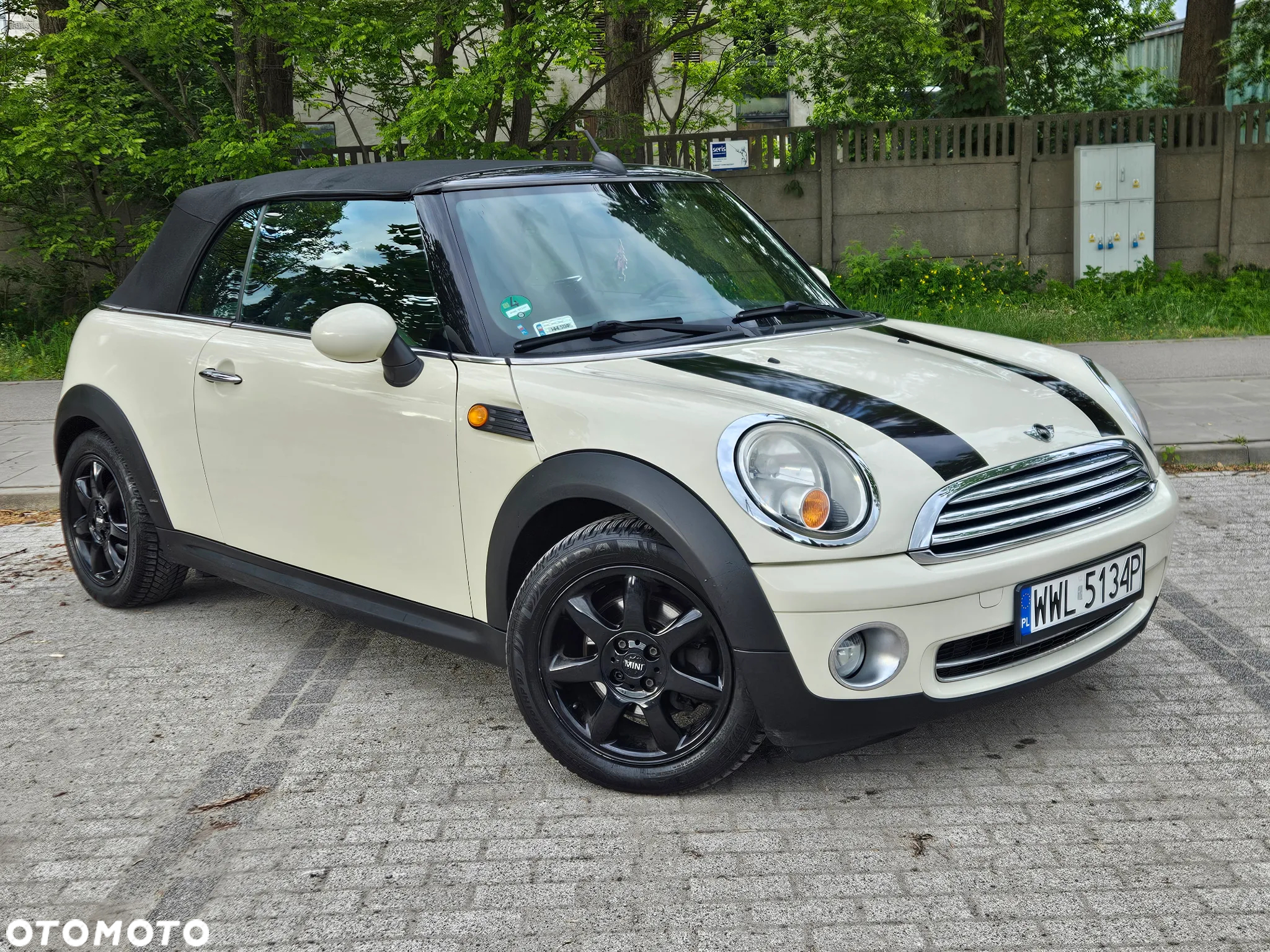 MINI Cooper Cabrio - 2