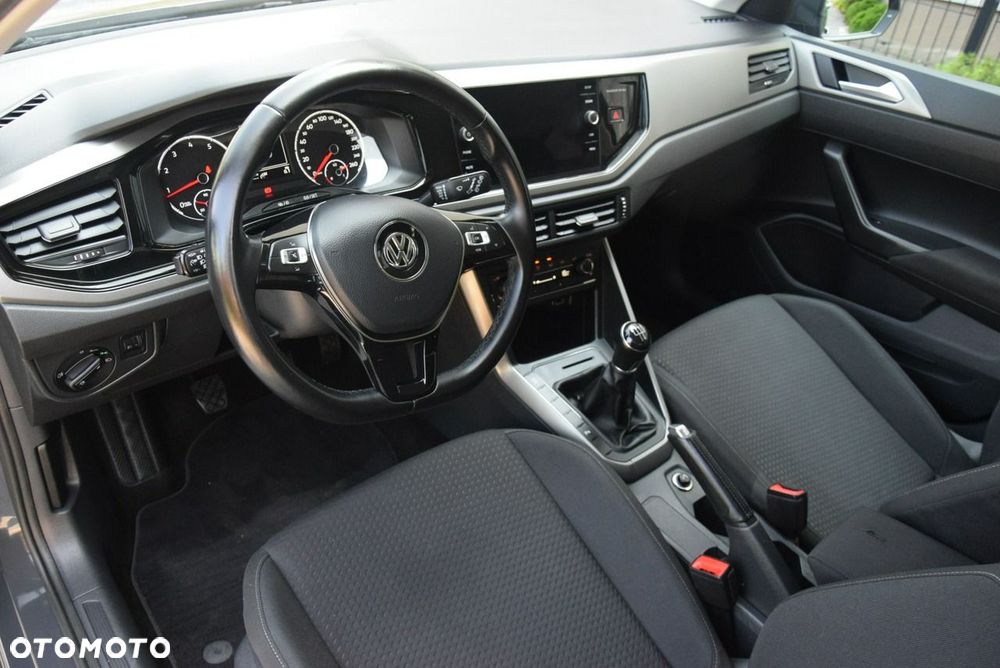 Volkswagen Polo 1.0 Comfortline - 22