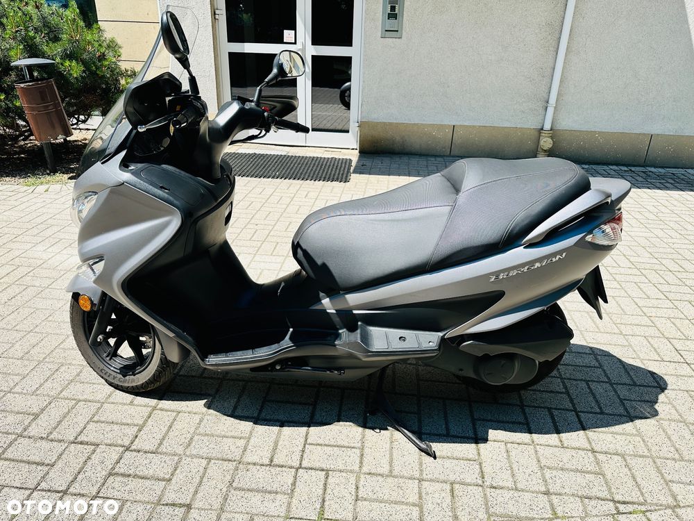 Suzuki Burgman - 9