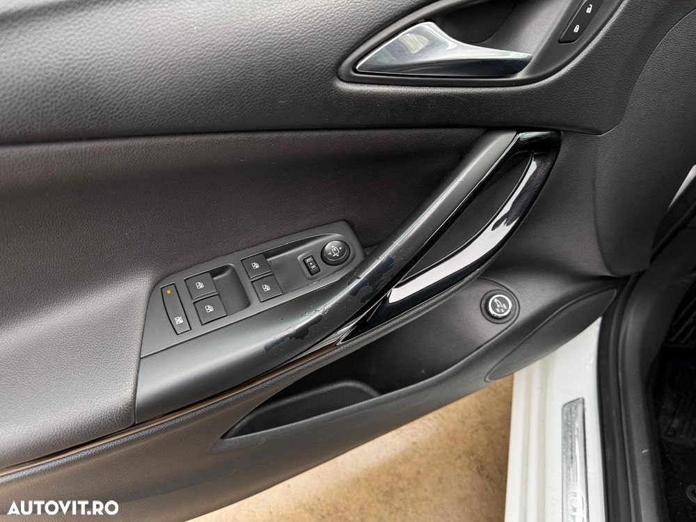 Opel Astra 1.6 BiTurbo D (CDTI) Start/Stop Innovation - 17