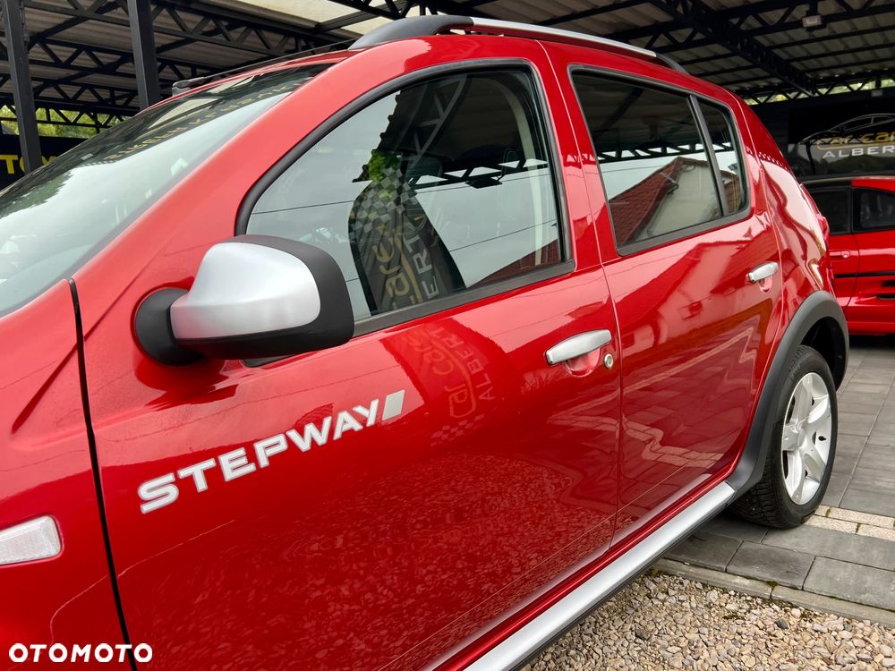 Dacia Sandero Stepway 1.6 - 18