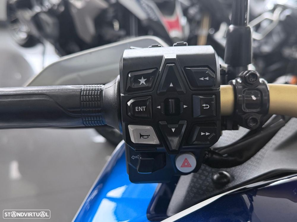 Honda Africa Twin CRF 1100 ADV SPORTS - 9