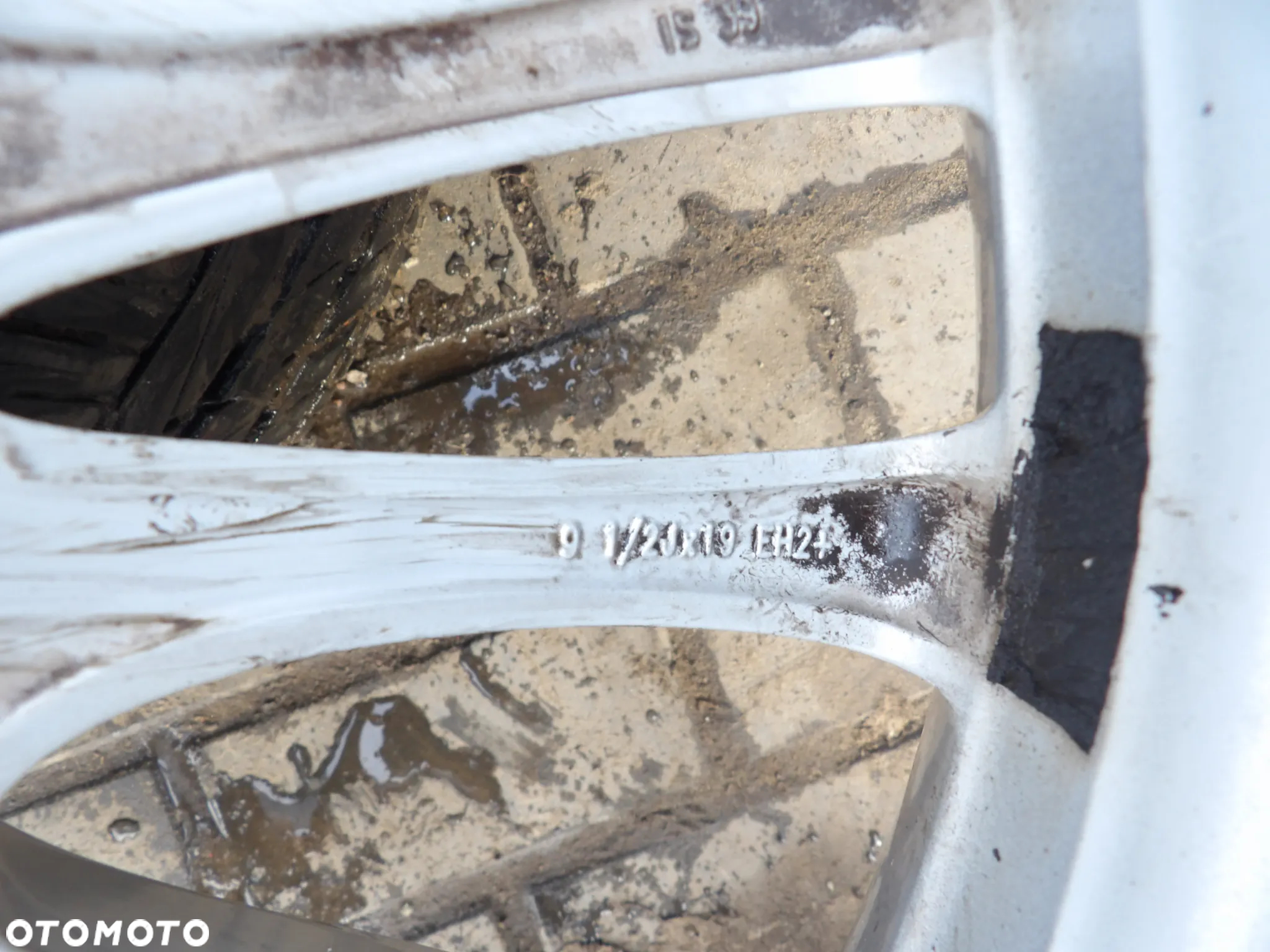 BMW - FELGI ALUMINIOWE - 9,5Jx19 EH2+IS 39 - 4 SZT KOMPLET - 5