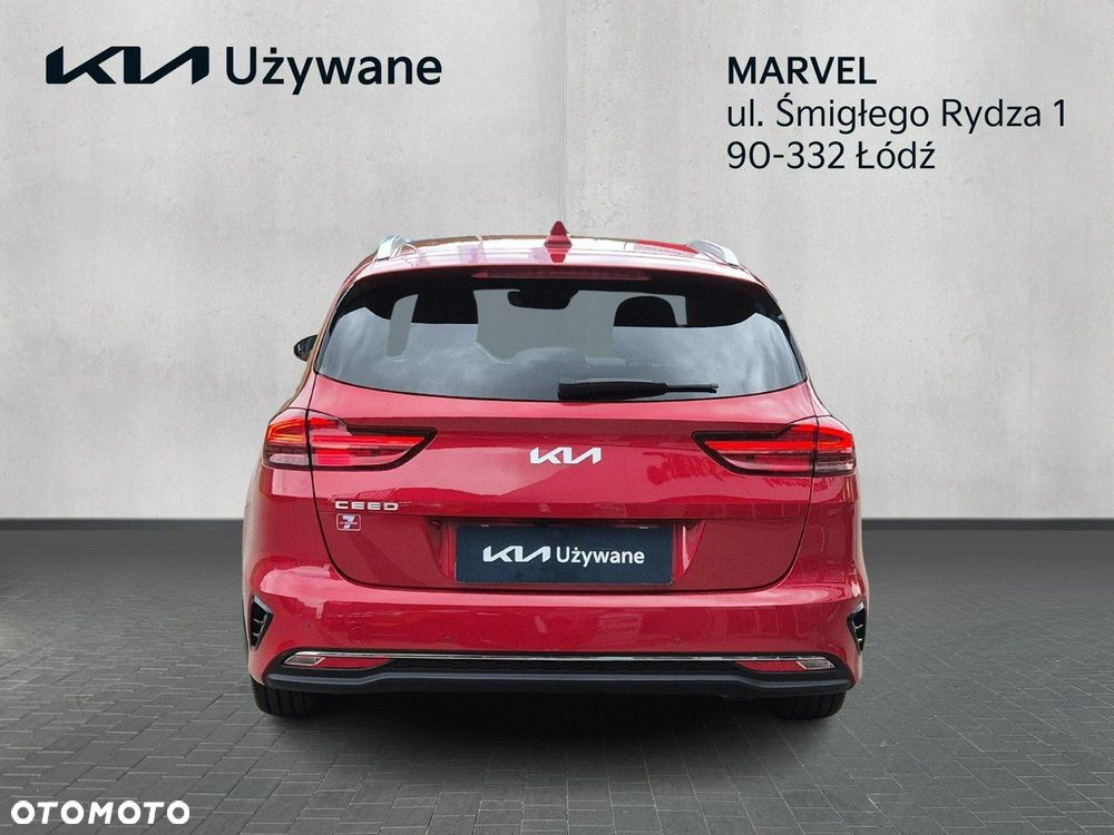 Kia Ceed - 4