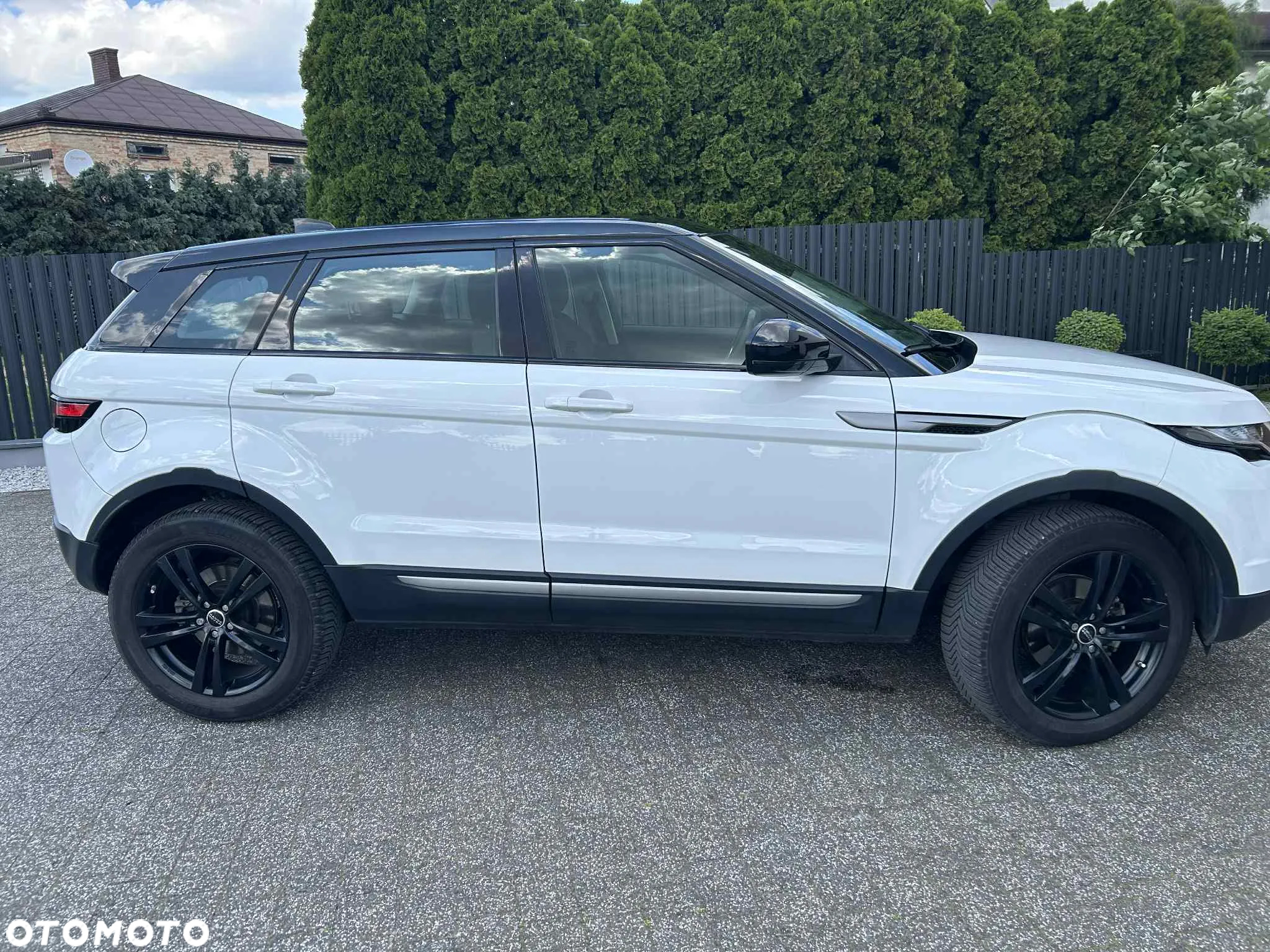 Land Rover Range Rover Evoque - 8