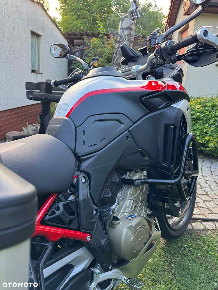 Ducati Multistrada - 10