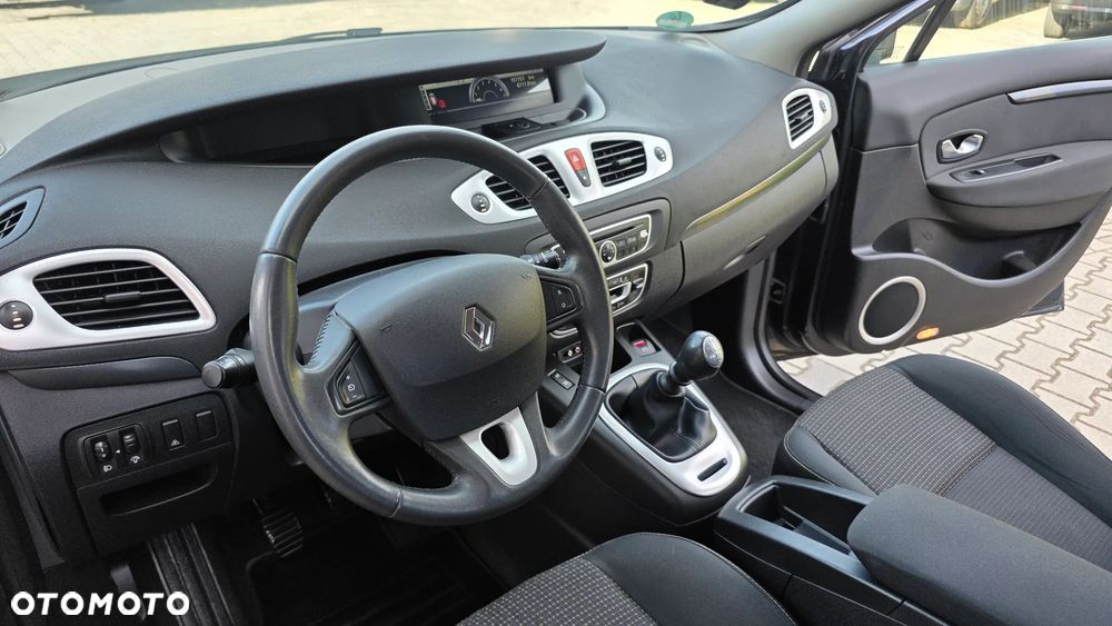 Renault Grand Scenic 1.6 16V 110 Authentique - 18