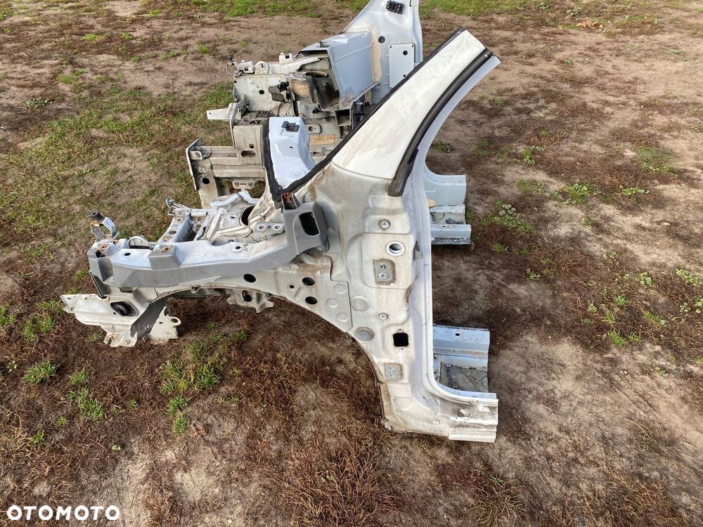 MERCEDES citan 415 cwiartka przednia prawa lewa kolor 9147 - 2