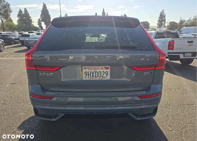 Volvo XC 60 B5 B AWD Ultimate Dark - 6