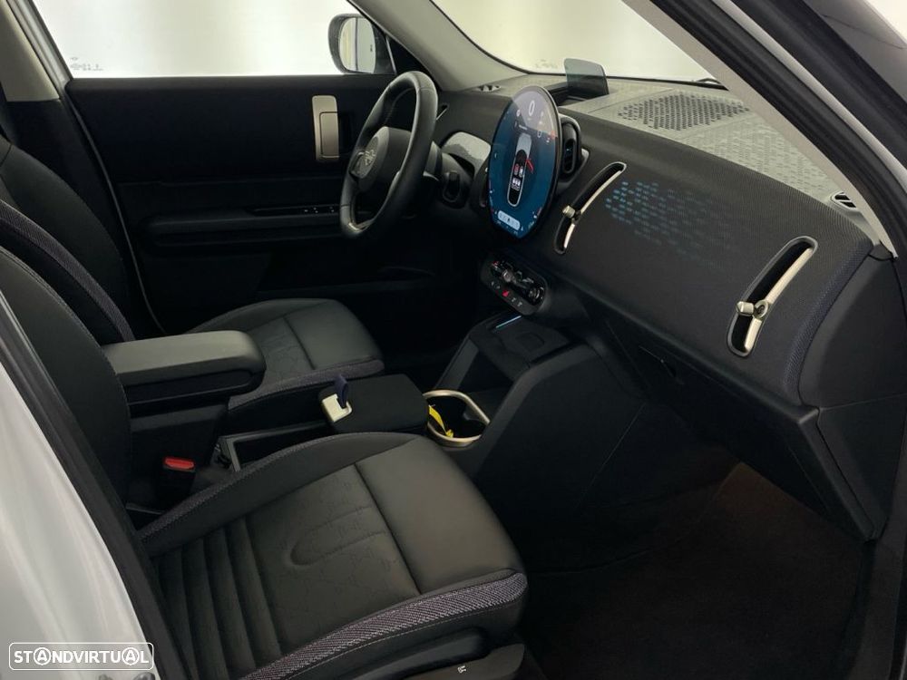 MINI Countryman D Classic - 22