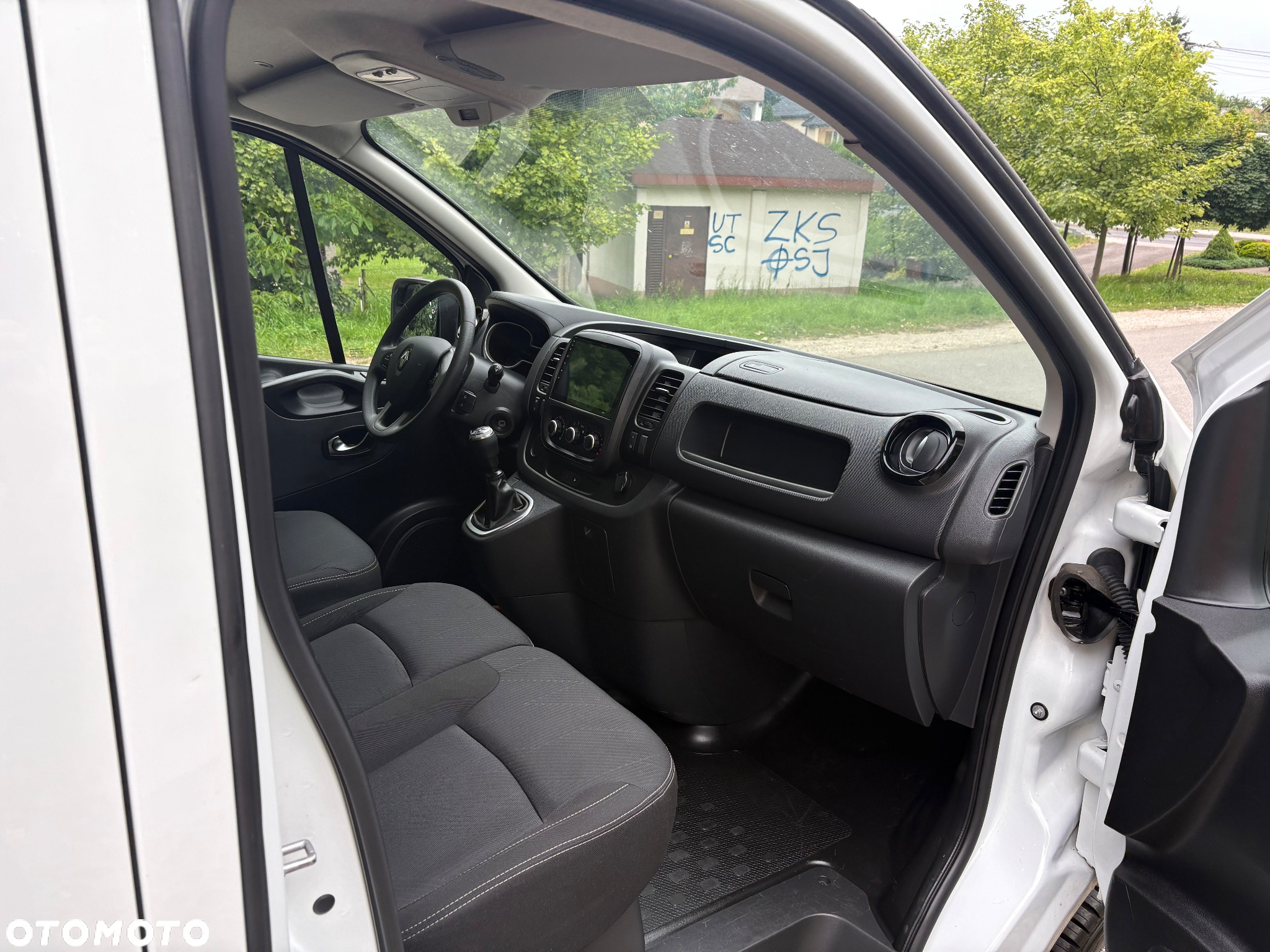 Renault TRAFIC - 16