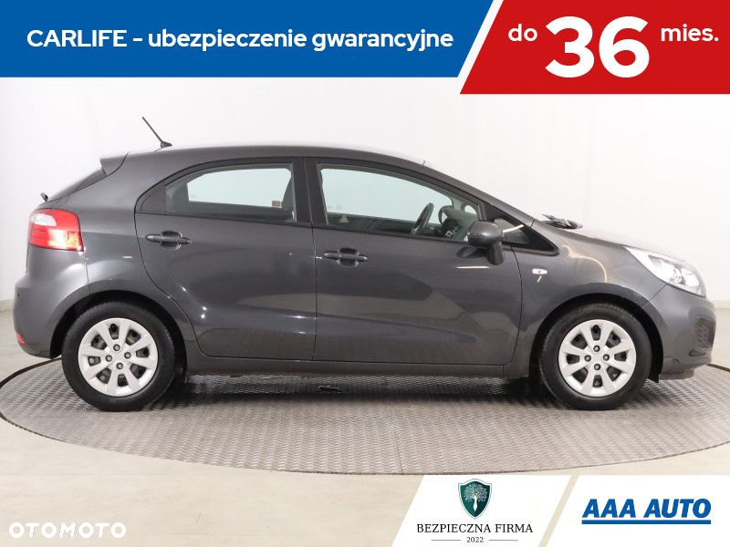 Kia Rio - 7