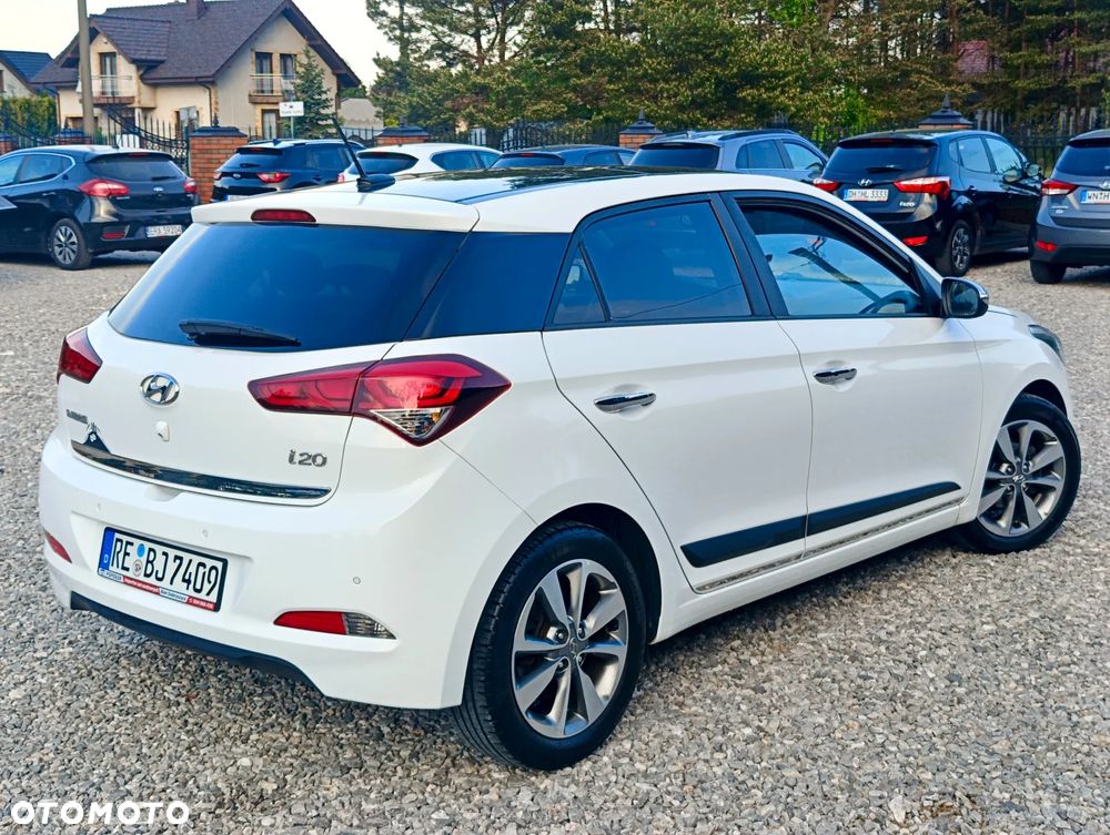 Hyundai i20 1.4 Premium - 6