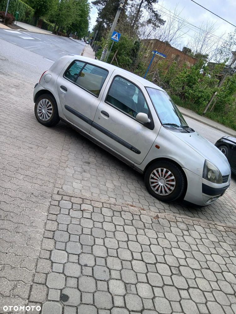 Renault Clio 1.5 dCi Expression - 9