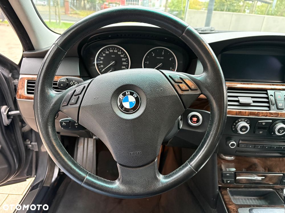 BMW Seria 5 - 30