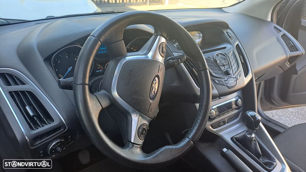 Ford Focus - 8