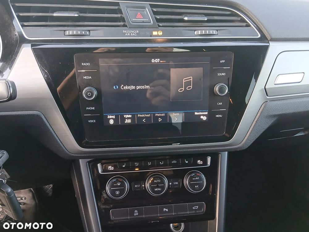 Volkswagen Touran 1.5 TSI ACT OPF DSG Highline - 12