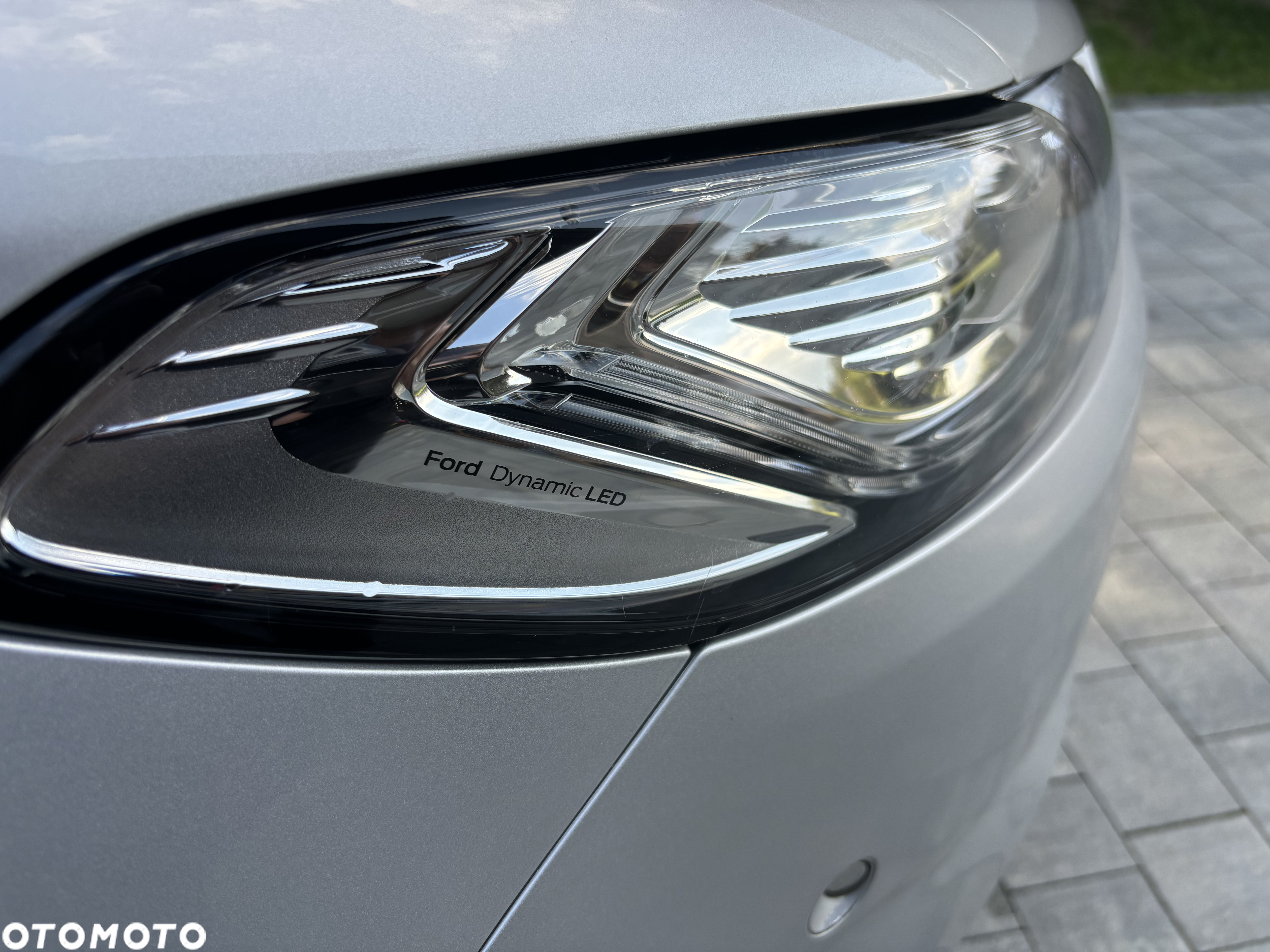 Ford Mondeo - 12