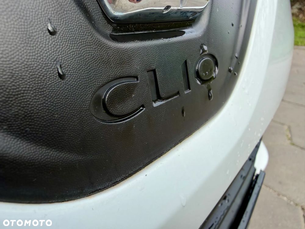 Renault Clio 1.2 16V 75 Life - 30