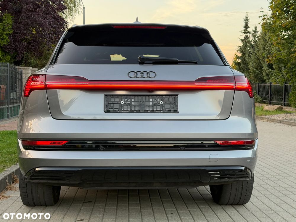 Audi e-tron 55 Quattro Advanced - 28