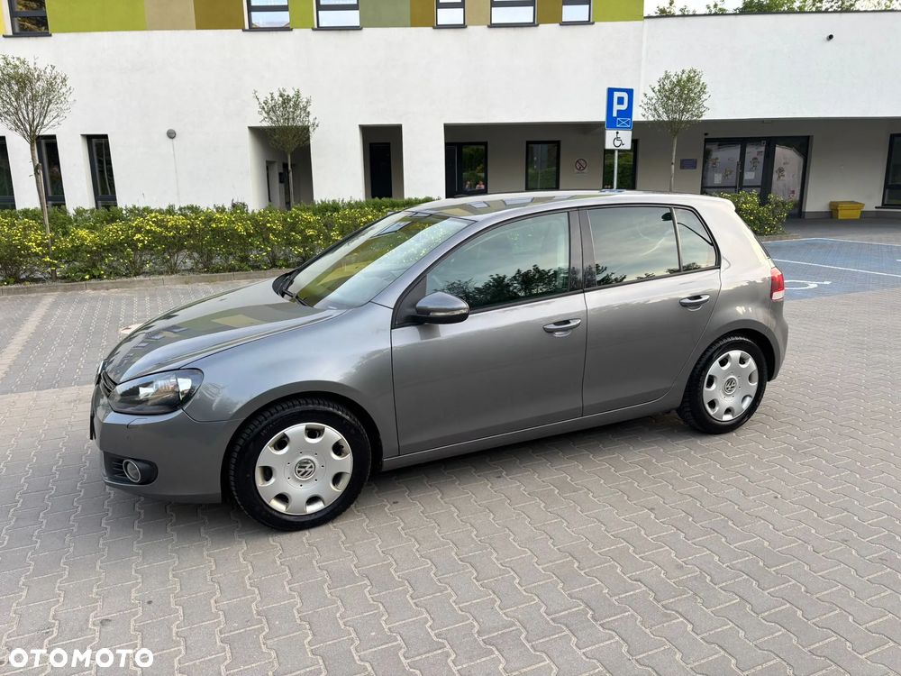 Volkswagen Golf - 32