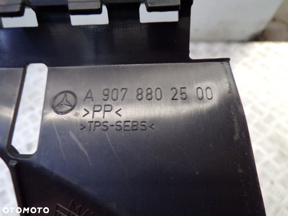 MOCOWANIE ZDERZAKA ŚLIZG PRAWY PRZÓD MERCEDES SPRINTER 907 A9068802500 - 6