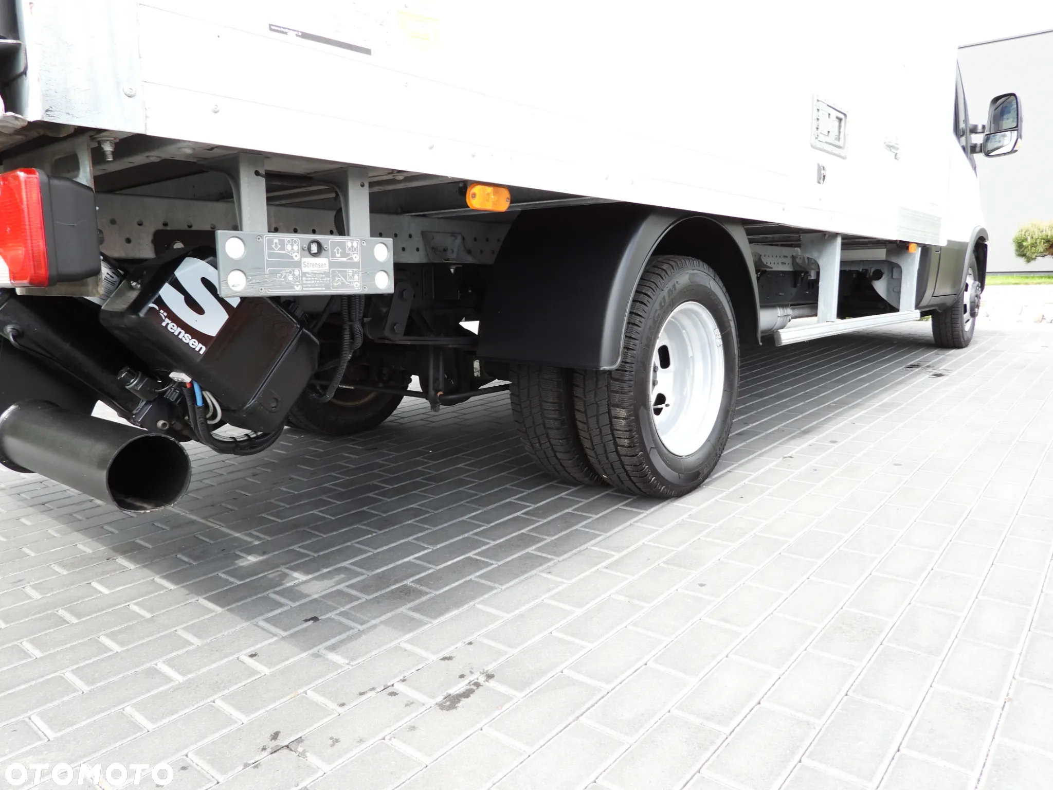 Iveco DAILY 35C16 KONTENER WINDA 8 PALET TEMPOMAT BLIŹNIACZE KOŁA KLIMATYZACJA 160KM [ 654837 ] - 18