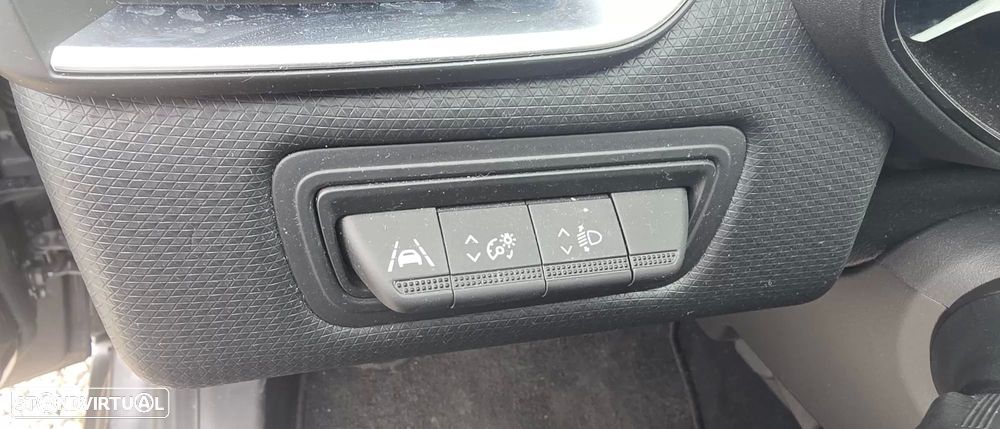 Renault Clio 1.0 TCe Evolution - 24