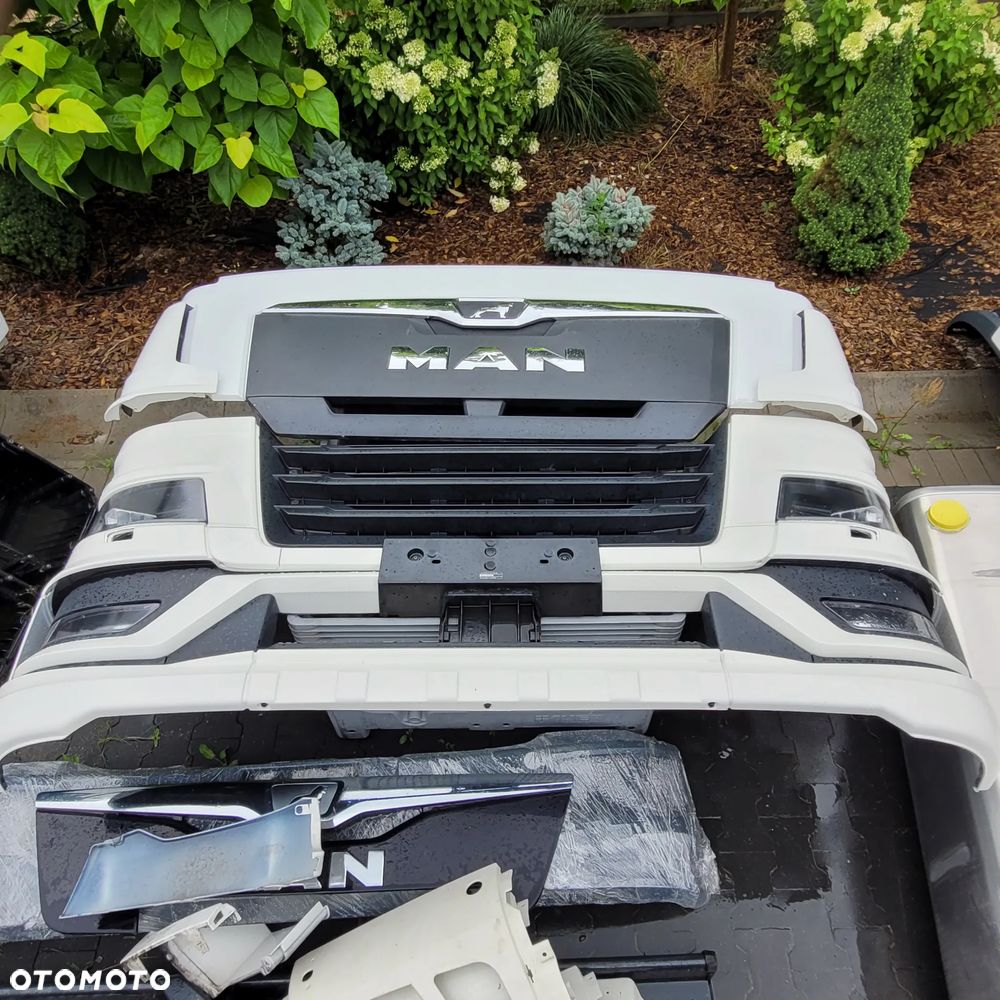 MASKA ATRAPA MAN TGX TG3 NM.ORYGINAŁ 81.61110-6112 CHWALIM116 - 9