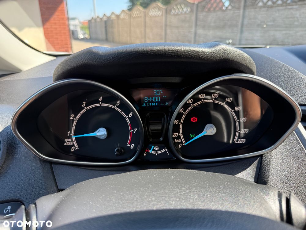 Ford Fiesta - 23