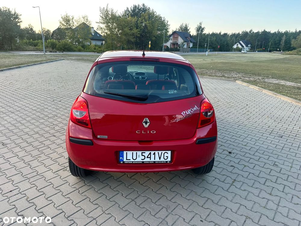Renault Clio - 5