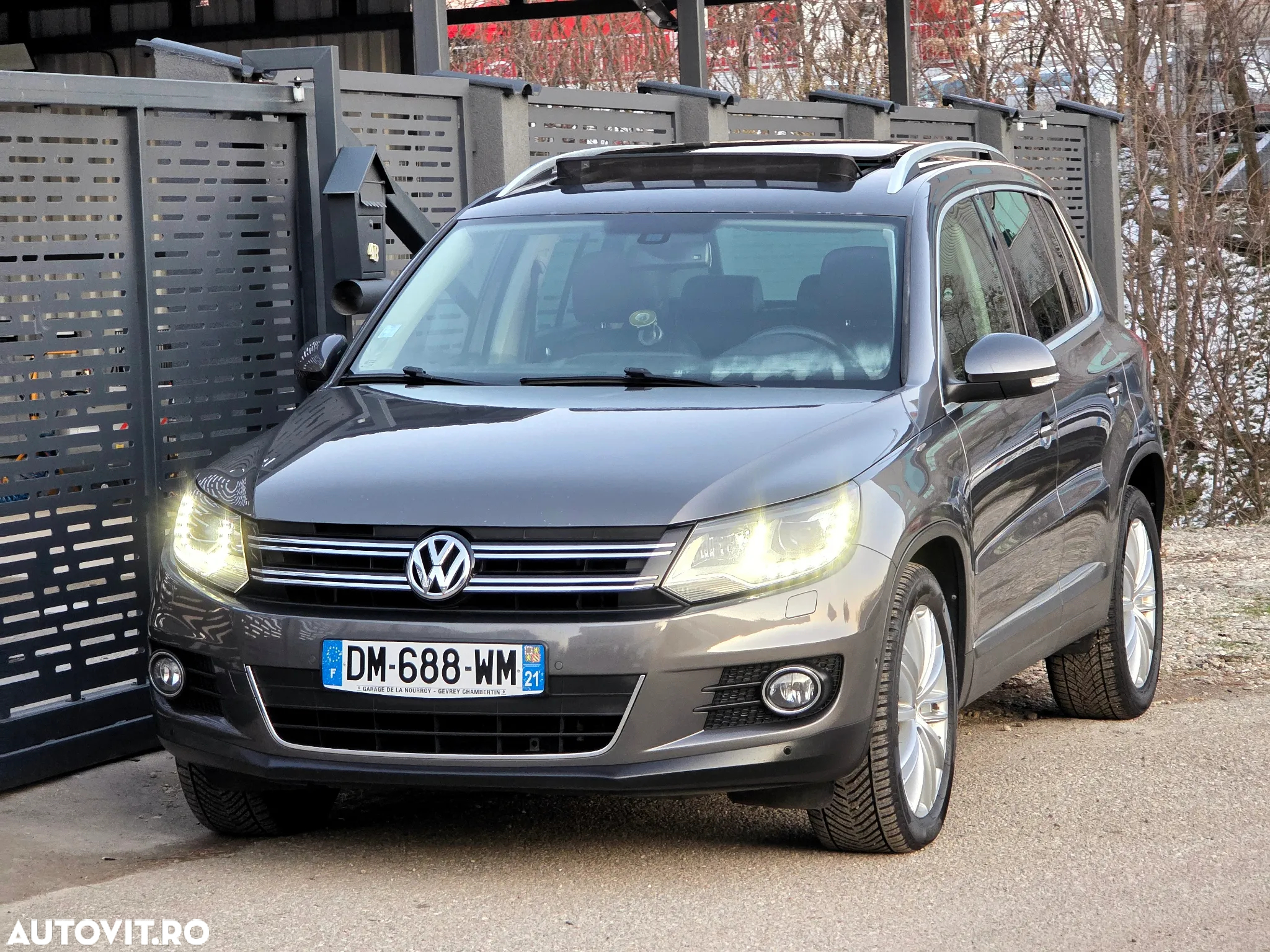 Volkswagen Tiguan 2.0 TDI DPF BlueMotion Technology Exclusive - 4